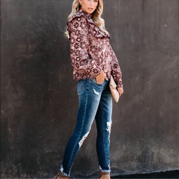 NWOT VICI Champagne & Strawberry Pink Change Is Beautiful Ruffle Lace Top Small - Picture 4 of 13